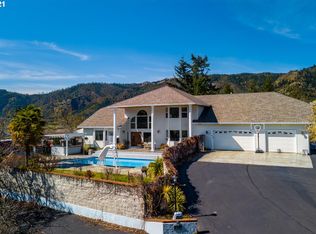 234 Ridgewood Pl, Myrtle Creek, OR 97457