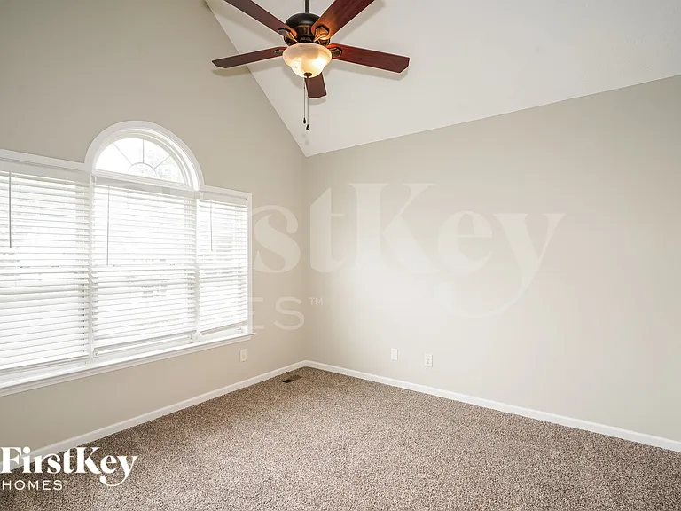 1506 Dodd Trl — Photo 9