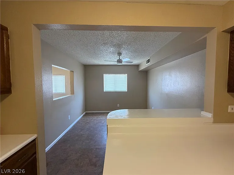 110 Silver St — Photo 19