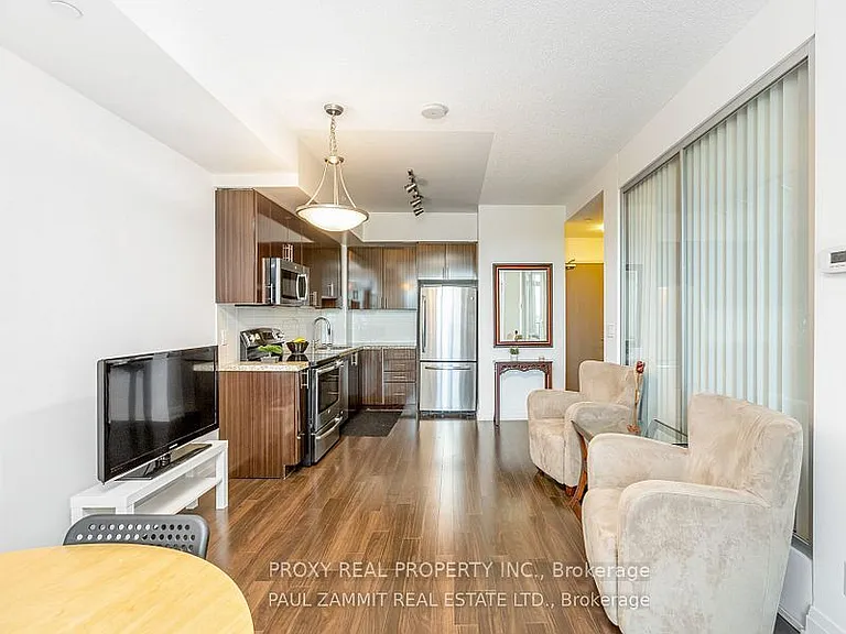 7167 Yonge St #621 — Photo 21