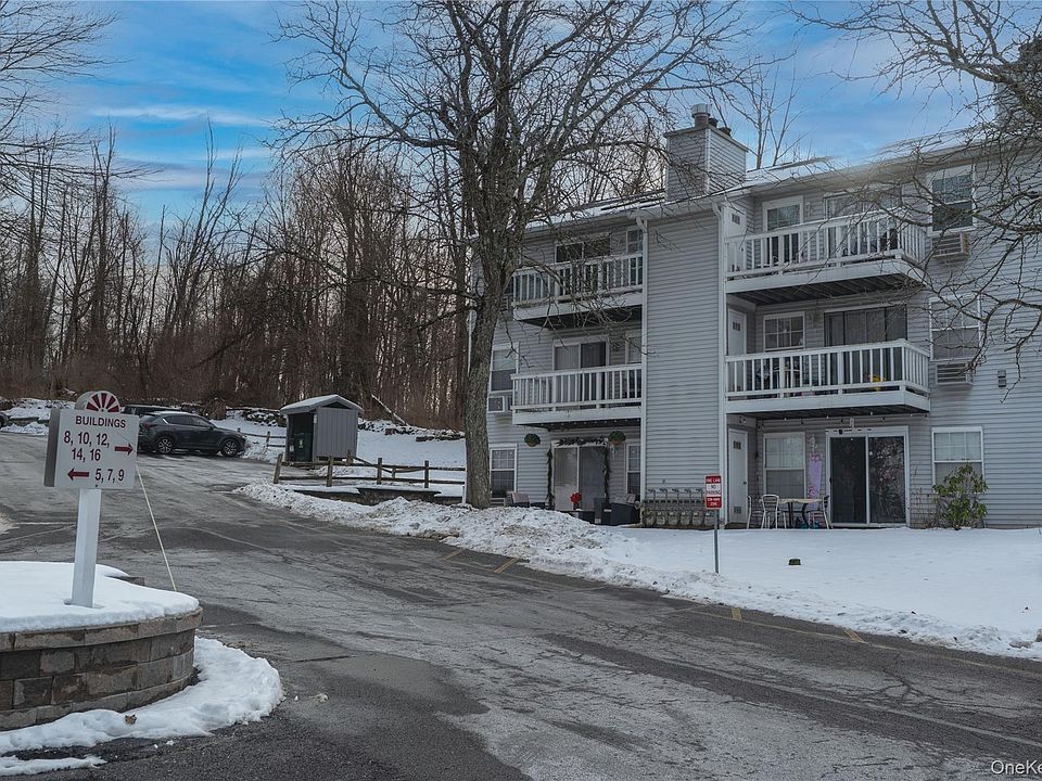1st image of 8 Lexington Hill #5