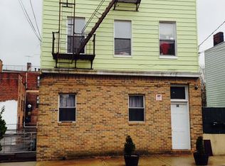 12 Saint Marys Ave, Staten Island, NY 10305