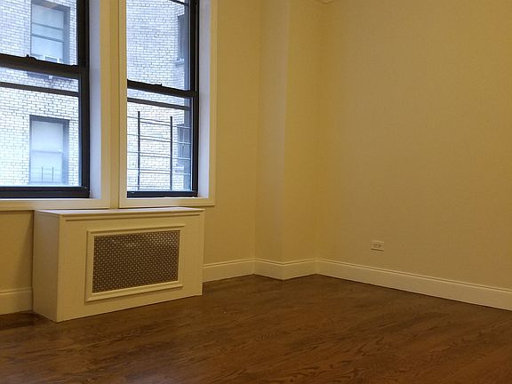 3rd image of 207 W 106th St APT 2A