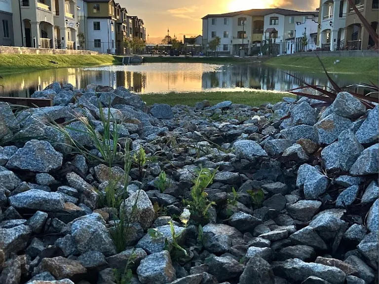 Centennial Gardens Apartments — Photo 10