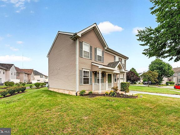 4th image of 3 Fountayne Ln