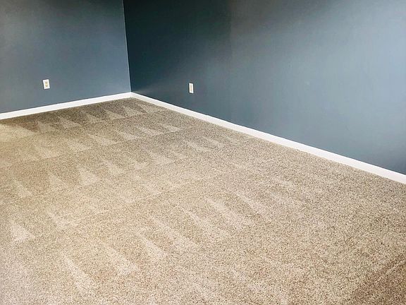 3rd image of 2616 Wayside Dr