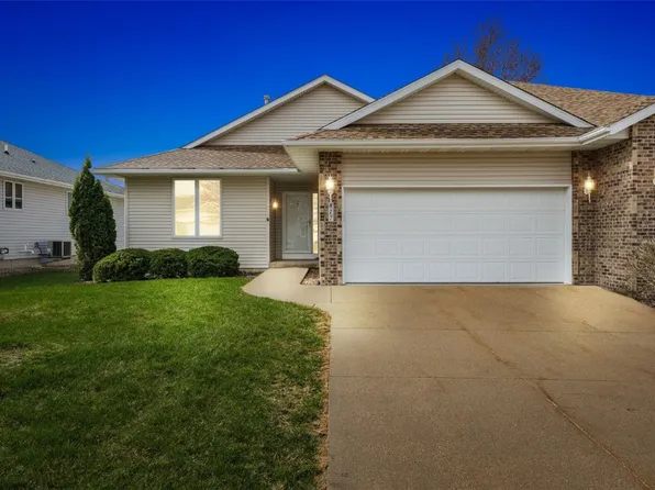 817 Winterberry Pl NE, Cedar Rapids, IA 52402