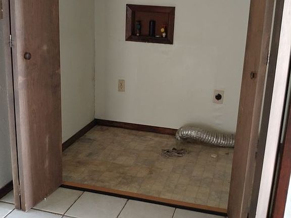 2nd image of 24069 New Willow Dr