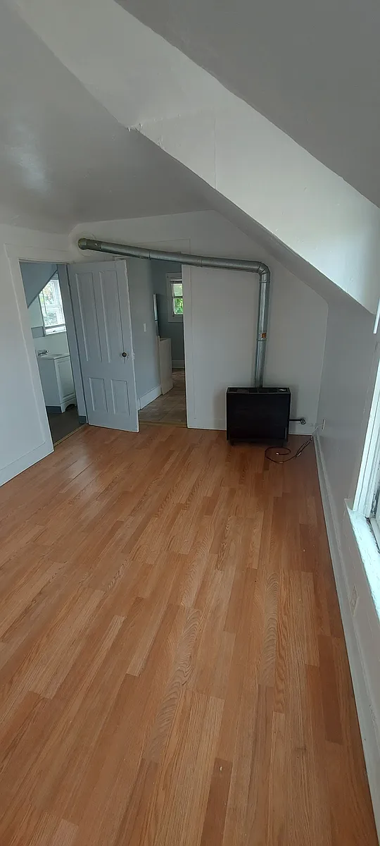 Building Photo - 436 Wood St #3