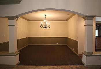 5th image of 608 Peacock Dr