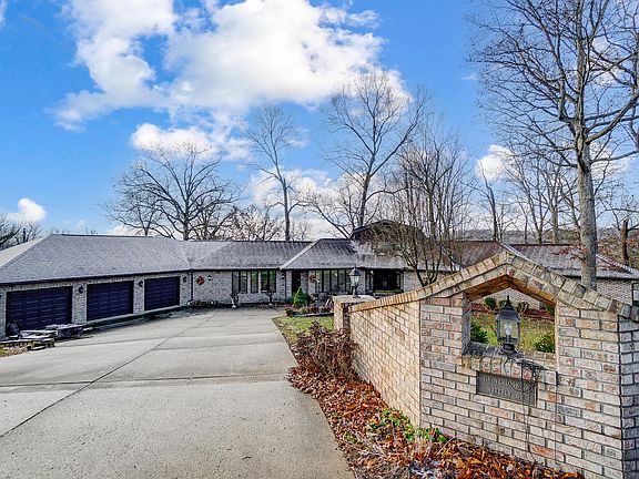 2nd image of 116 Forest Hills Blvd