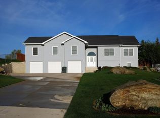 4418 Doud Dr, Gillette, WY 82718