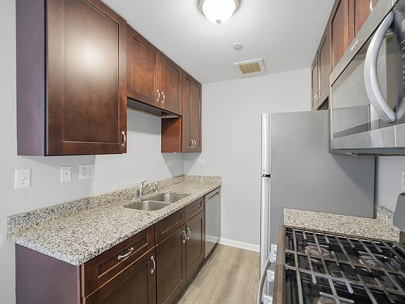 3rd image of 838 McIntosh Ct #15205