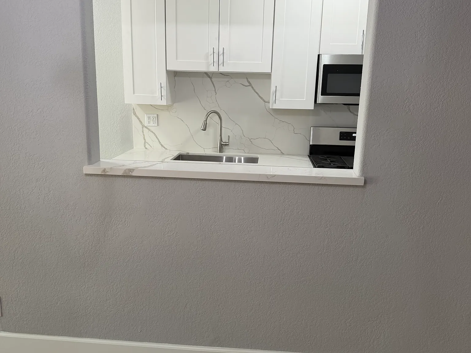 Studio, $1,595 — Photo 3