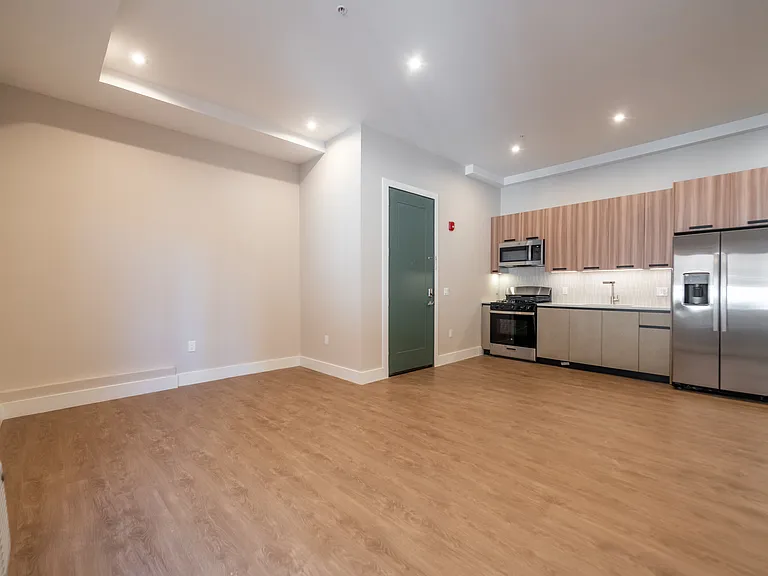 58 Hamilton Ave #101 — Photo 2
