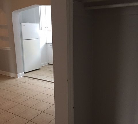 3rd image of 310 Blake Blvd #1017340