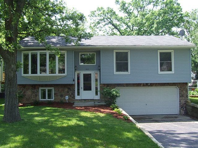 Excellent Curb Appeal