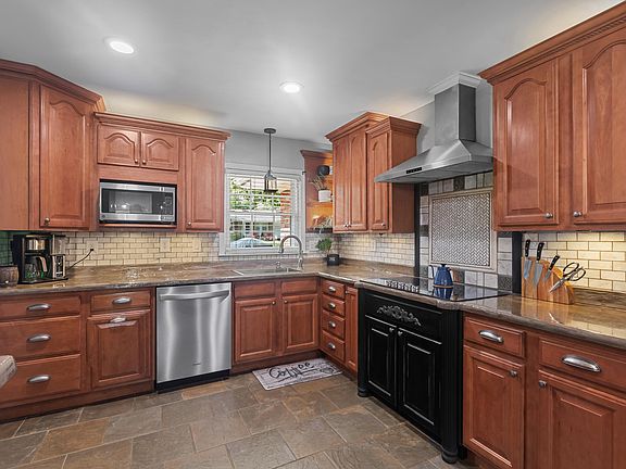 2nd image of 151 Pinehurst Dr
