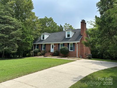 444 Lakeview Dr, Harrisburg, NC, 28075