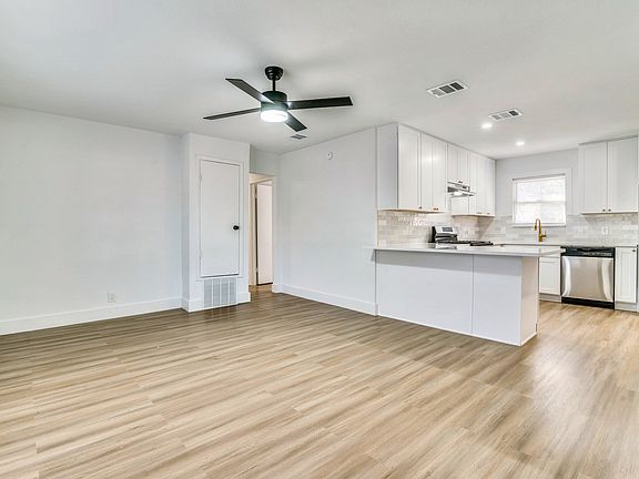4th image of 3022 Klondike Dr