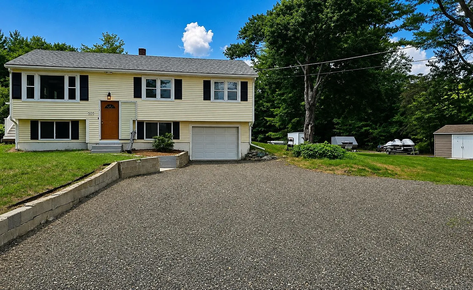 3 bed, 1.0 bath, 960 sqft, $3,495 — Photo 1