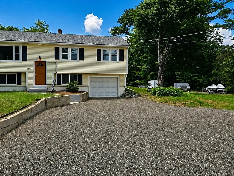 503 Tolend Rd — Photo 2