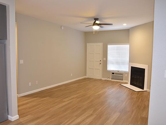 2nd image of 4452 37th St APT 2