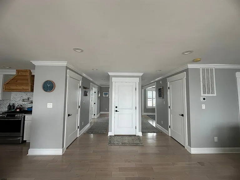 726 W Shore Dr — Photo 18
