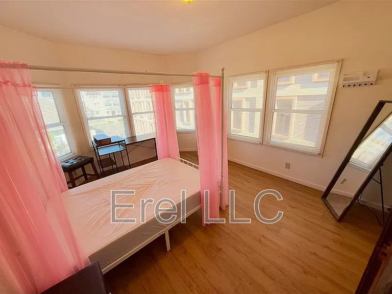 1829 Highland Pl #311 — Photo 8