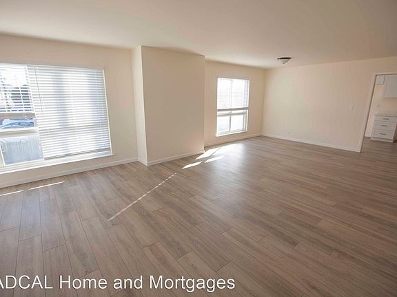 4th image of 2601 43rd Ave #104