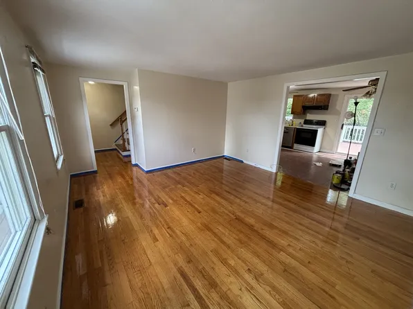 118 Montclair Ave, Waltham, MA 02451