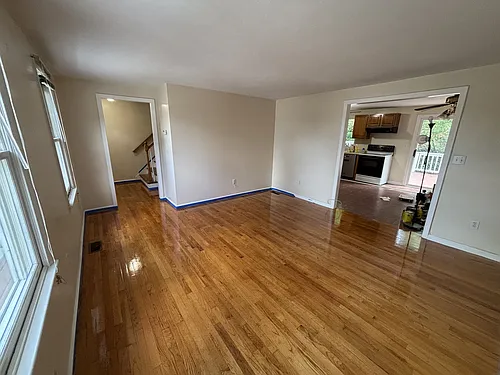118 Montclair Ave Photo 1