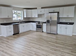 33803 Row River Rd, Cottage Grove, OR 97424