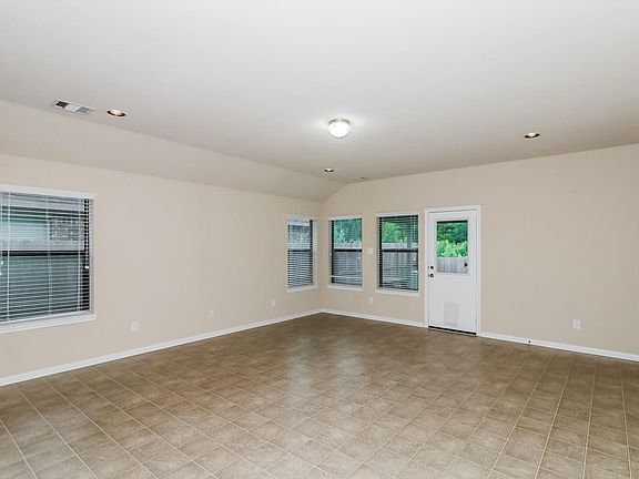 3rd image of 429 Decoster Blvd