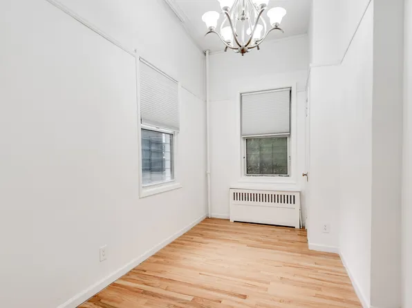 102 Pierrepont Street image 27 of 42