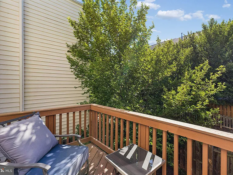 12047 Kemps Landing Cir — Photo 13