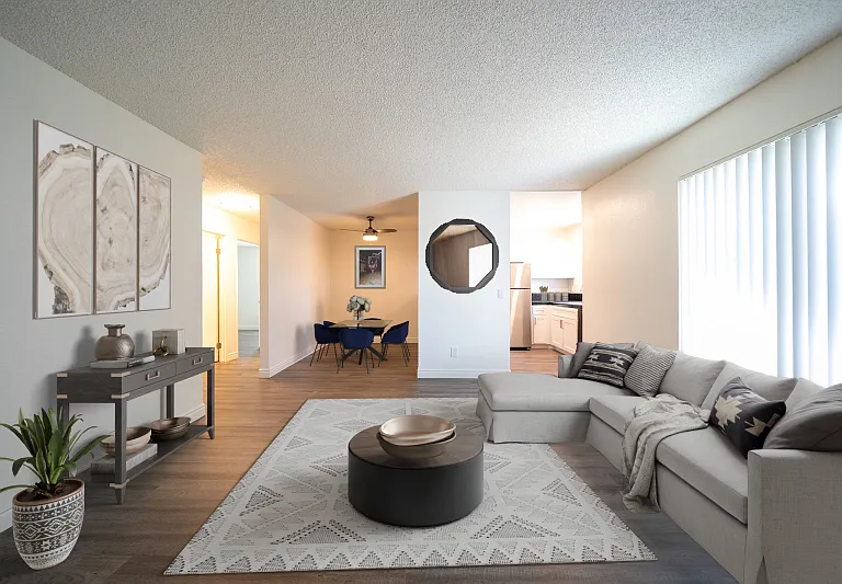 631 Blackshaw Ln — Photo 1