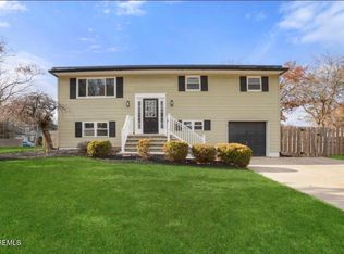112 Manhattan St, Jackson, NJ 08527