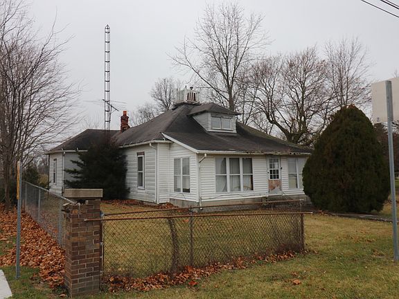2nd image of 361 E Highland Ave