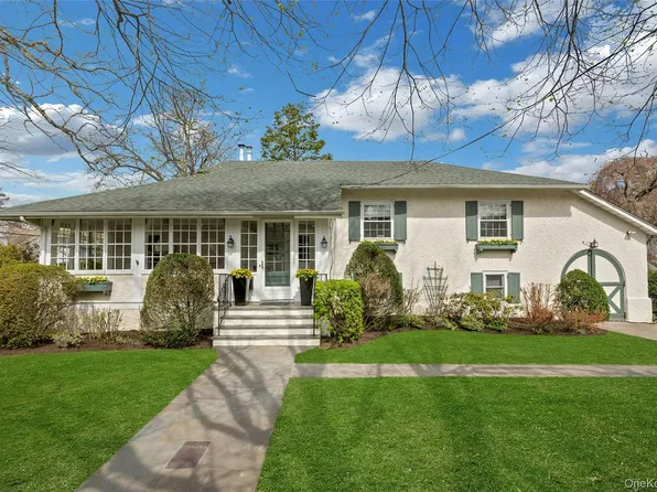 5 Witherbee Avenue, Pelham, NY 10803