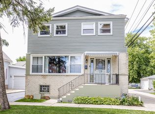 1910 Dewey Ave, Evanston, IL 60201