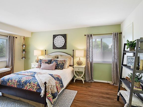 5th image of 340 N Summit Ave #424-003