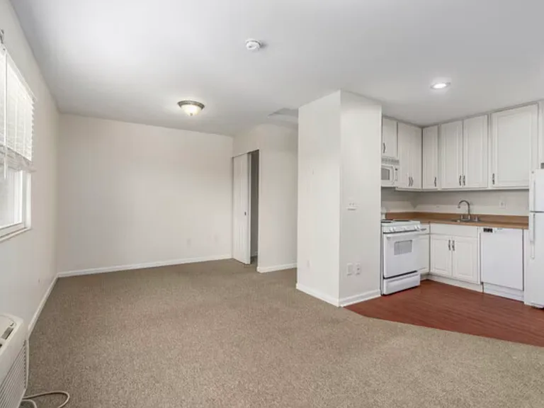Autumn Chase Apartments — Photo 12