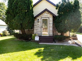 W348N5160 Elm Ave, Okauchee, WI 53069