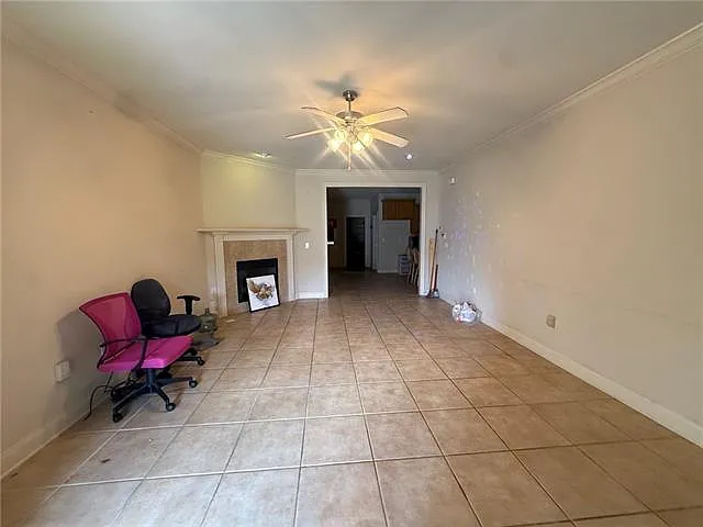 2 bed, 2.0 bath, 1300 sqft, $1,450 — Photo 2