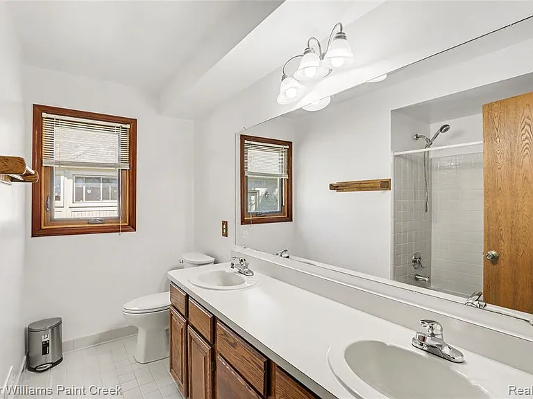 4847 Bayleaf Dr — Photo 19