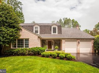 9512 Brooke Dr, Bethesda, MD 20817