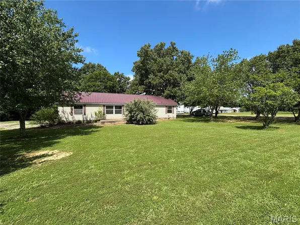 10813 County Road 657, Dexter, MO 63841