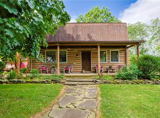 5712 Paradise Rd N, Slatington, PA 18080