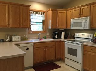 436 Lakewood Ter, Marshall, WI 53559